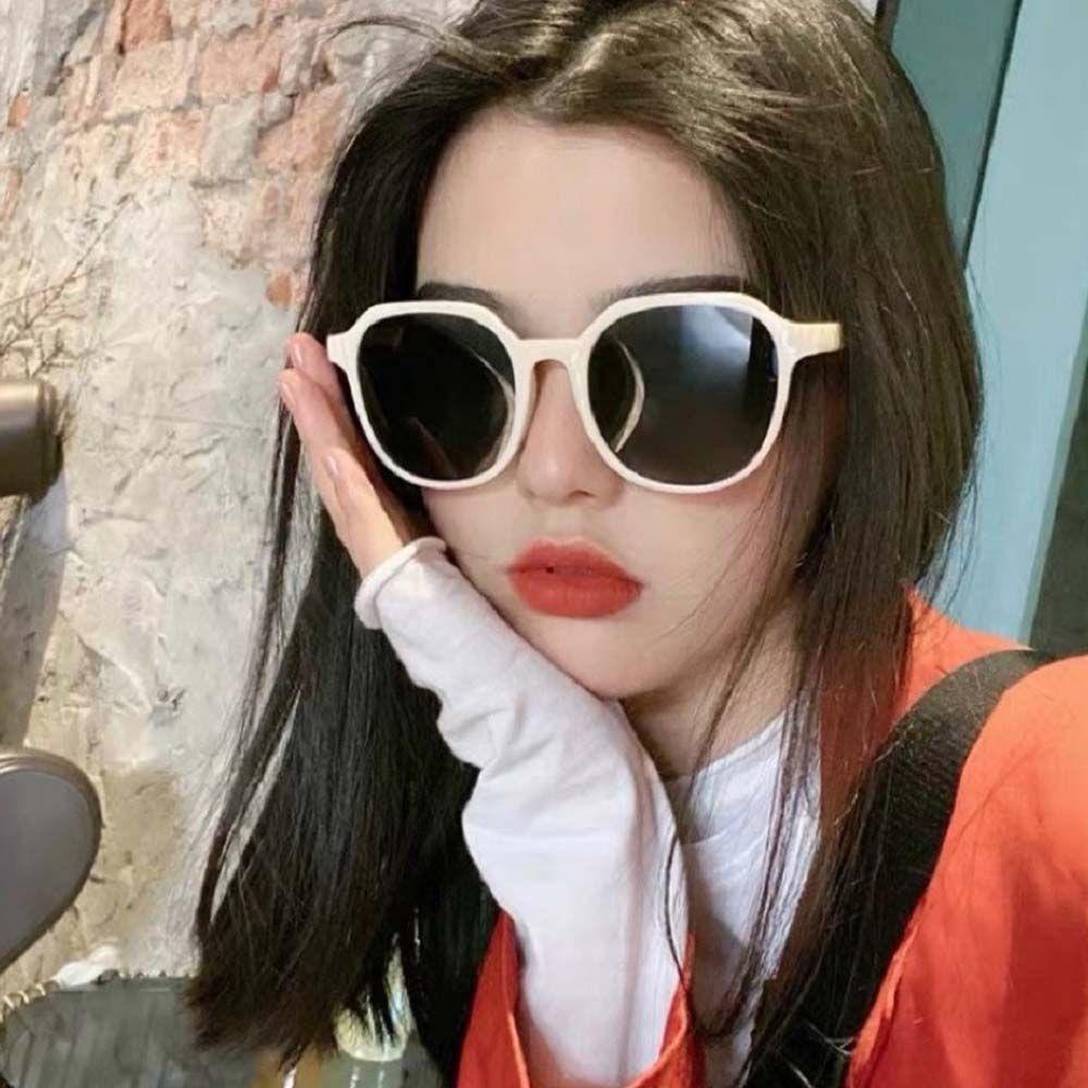 Kính Mát Gọng Tròn Chống Tia UV400 Phong Cách Vintage Dành Cho Nữ