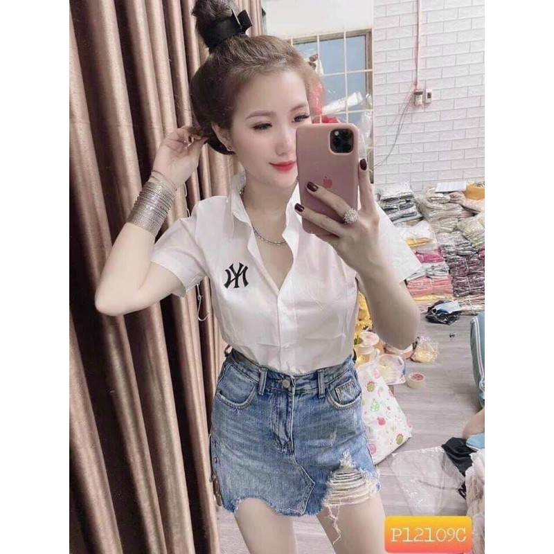 Áo sơ mi in chữ