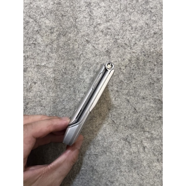 Điện thoại Motorola V3-V3i Zin all chính hãng