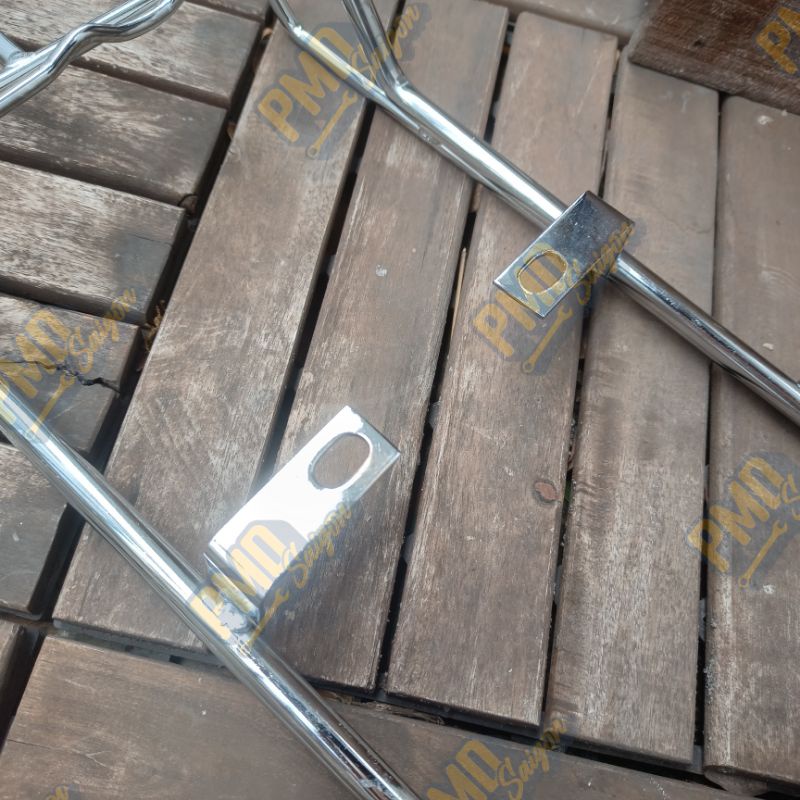 Baga sau cub đèn tròn và đèn vuông có kẹp, bảo vệ đèn