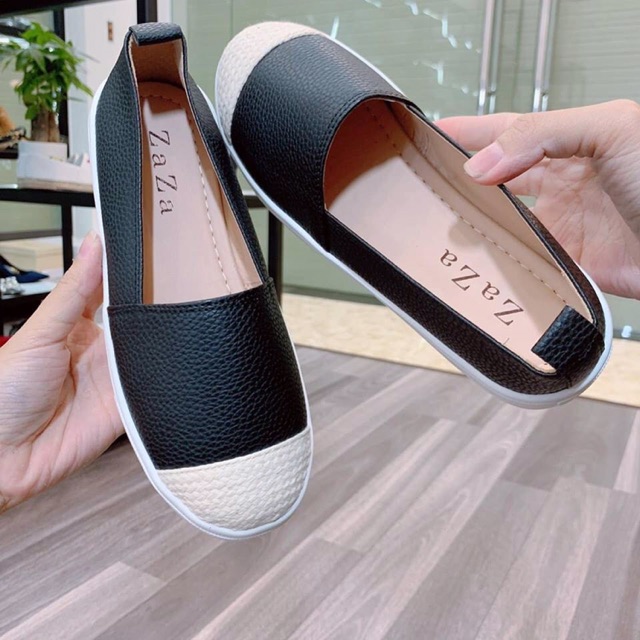 GIÀY SLIP ON DA SẦN BỌC MŨI CÓI ĐƠN GIẢN DỄ ĐI | BigBuy360 - bigbuy360.vn