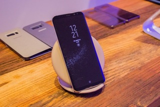Đế sạc không dây Samsung