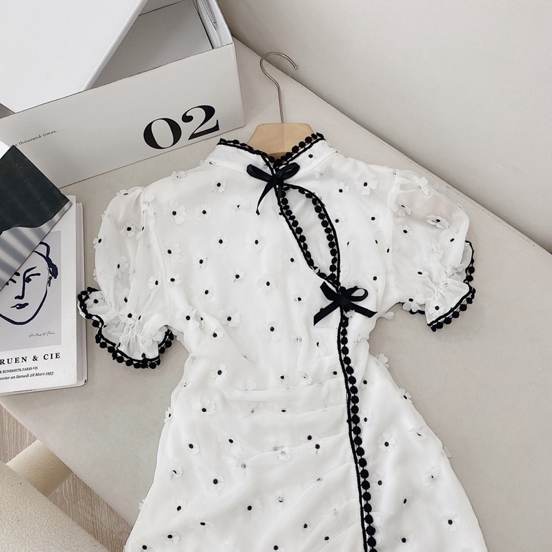 ĐẦM TÀU TRẮNG CHẤM BI ĐEN REN NƠ