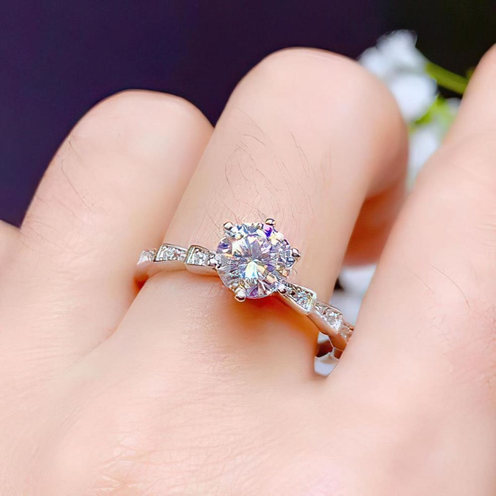 Nhẫn Đính Hôn Bằng Bạc 925 Đính Đá Zircon Thời Trang Cho Nữ