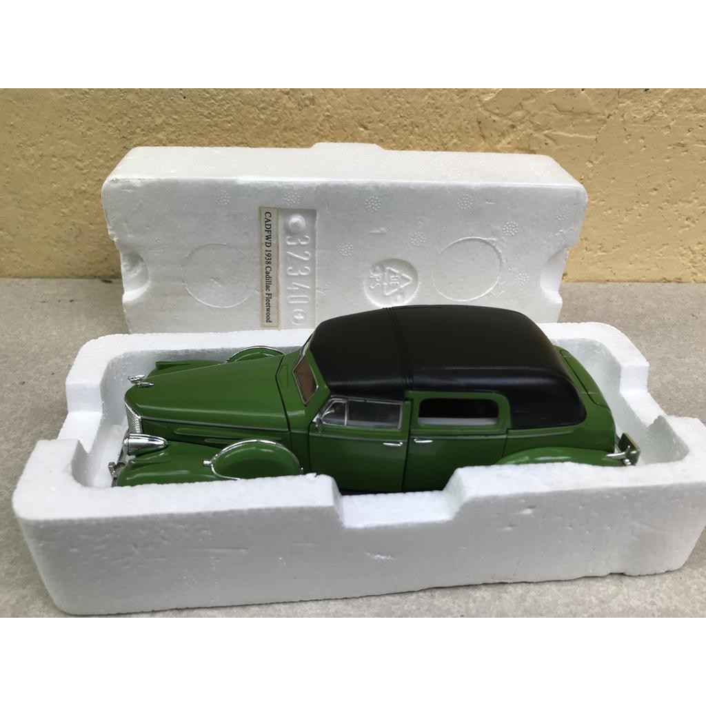 Mô hình xe cổ Cadillac Fleetwood 1938 - 1:32