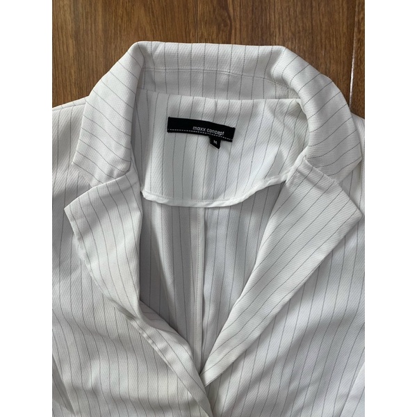 Áo vest trắng sọc đen Ninomaxx - Thanh lý vnxk