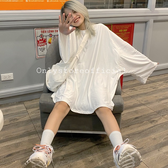 Áo váy siêu to khổng lồ ạ,set có bán thêm quần cho cậu nào cần ạ ^^