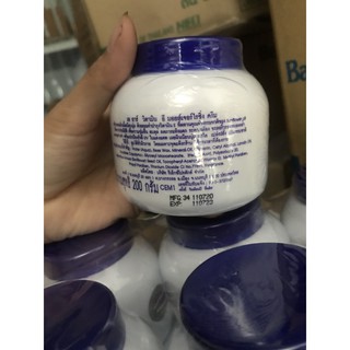 Kem dưỡng ẩm Vitamin E Thái Lan 200ml