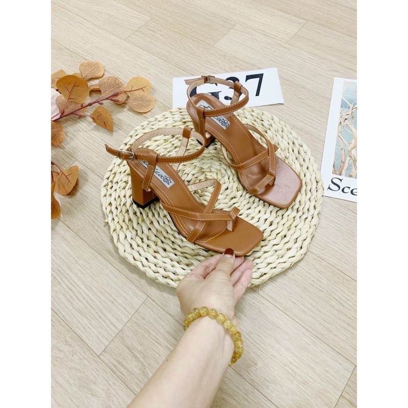 Sandal xỏ ngón nữ gót vuông 5cm mẫu mới 2022 G37