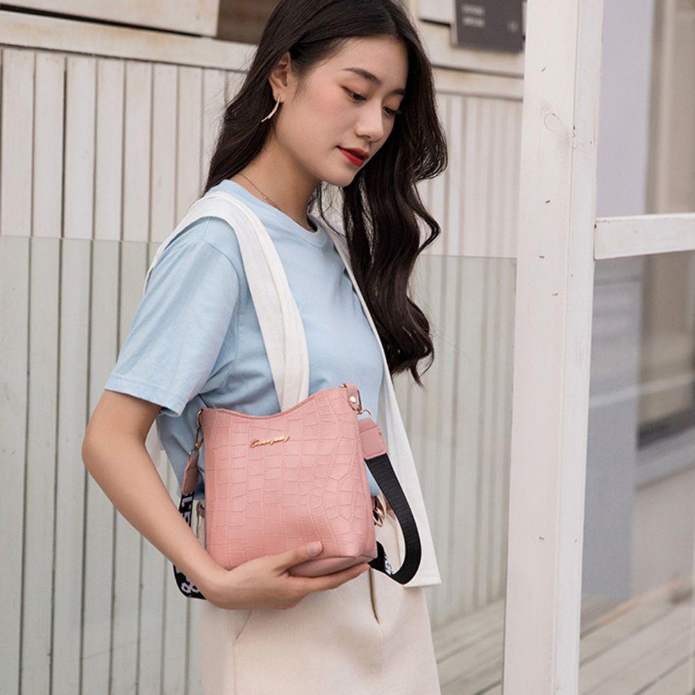 YNATURAL Small Female Shoulder Bag PU Leather Ladies Crossbody Bucket Women Messenger Bag Purse Fashion Crocodile Trend Casual Handbags/Multicolor