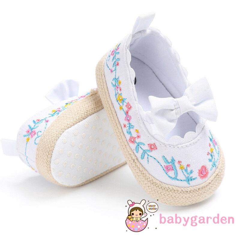 Giày em bé đế mềm chống trượt đính nơ đáng yêu