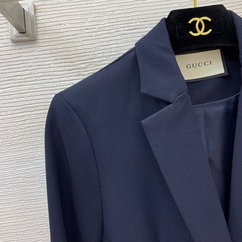 Áo blazer nữ dáng ôm thêu huy hiệu thương hiệu Gucci GC cao cấp | BigBuy360 - bigbuy360.vn