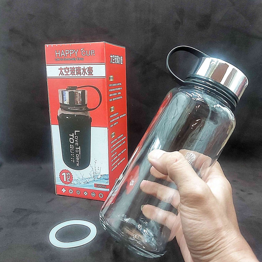 chai thủy tinh đựng nước 1000ml HAPPY CUP - Nắp nhựa mạ Inox, gioăng cao su – tặng kèm túi vải Spandex