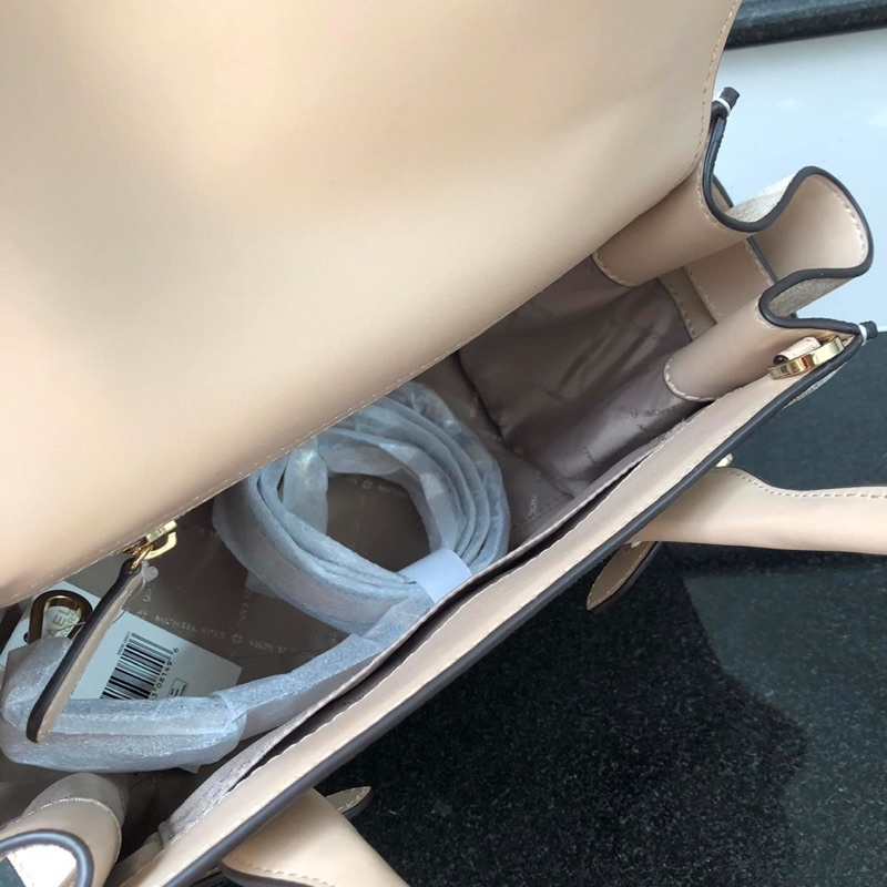 Túi Michael Kors Carmen size 28