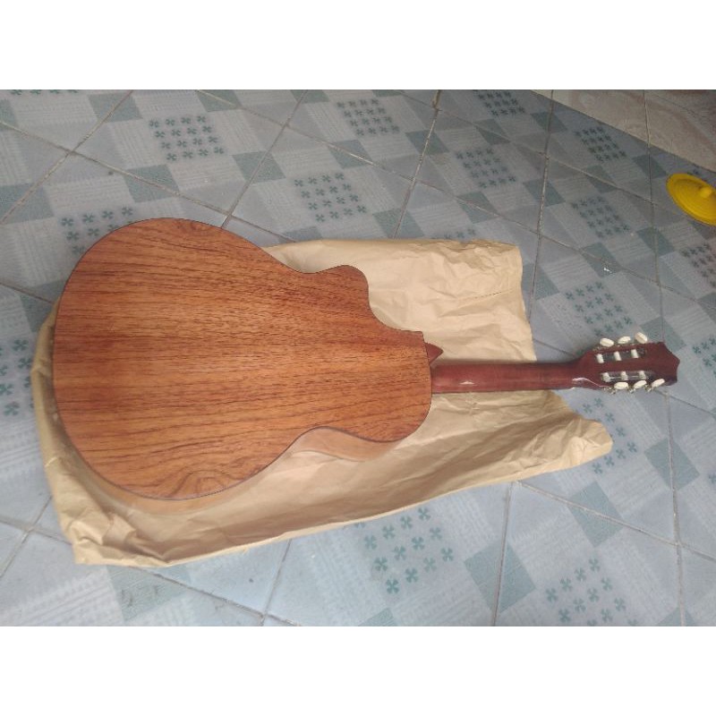 guitar classic gỗ hồng đào nguyên tấm có ty  guitar cổ điển  tập chơi full 4 phụ kiện