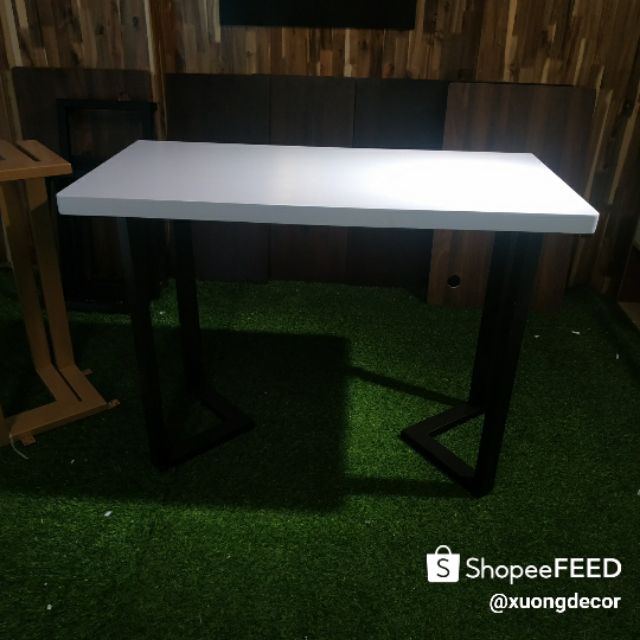 Tuyệt phẩm Bàn làm việc gỗ tự nhiên 50*100 bo dầy 3.5cm sơn trằng