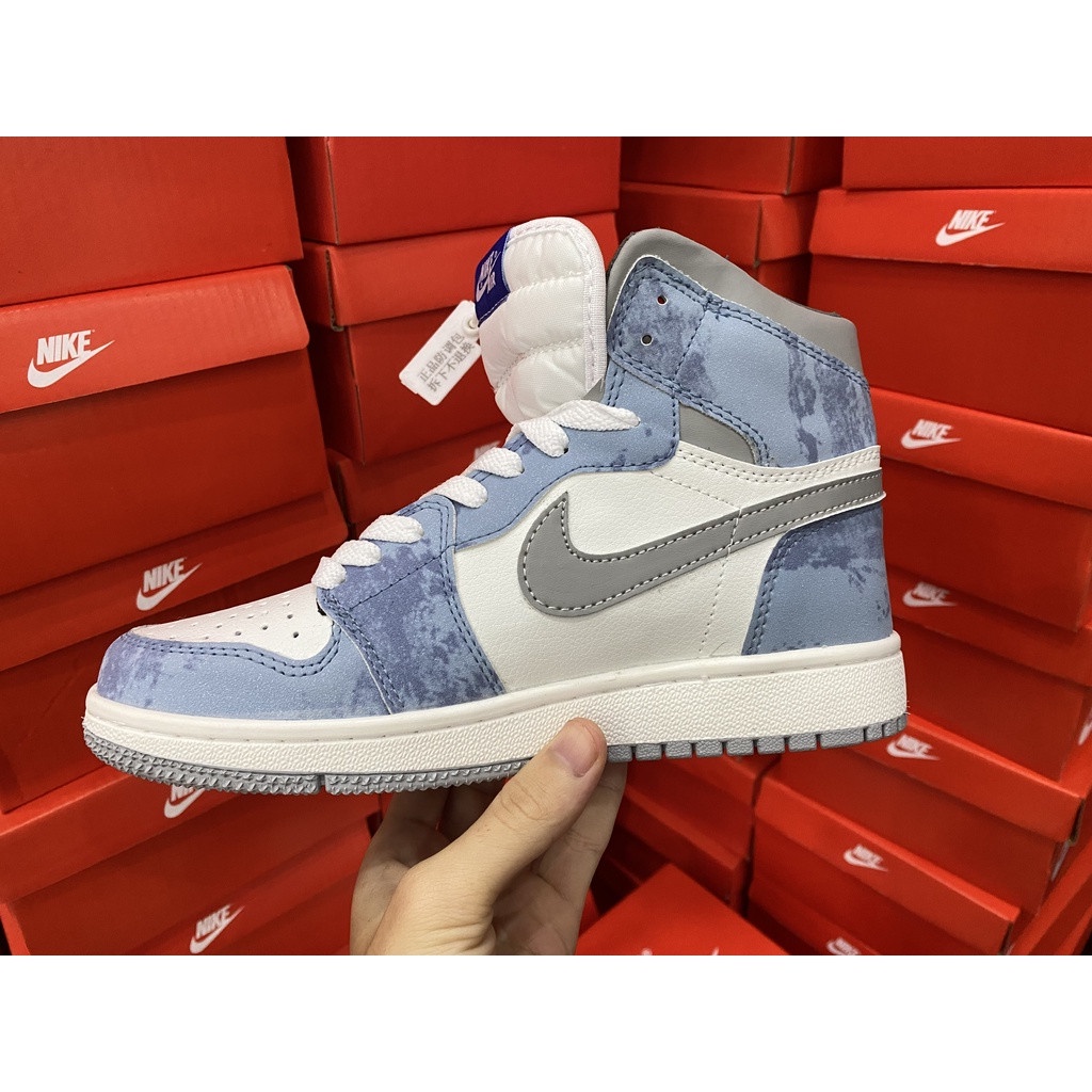 Giày thể thao Jordan 1 Retro OG Hyper Royal cổ cao, Giày Jordan 1 Hyper Royal Xanh Loang Full Box Bill | BigBuy360 - bigbuy360.vn