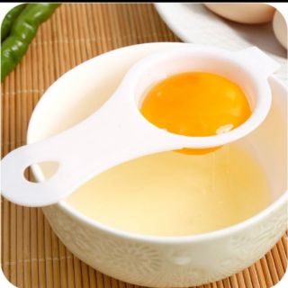 DỤNG CỤ TÁCH LÒNG ĐỎ TRỨNG