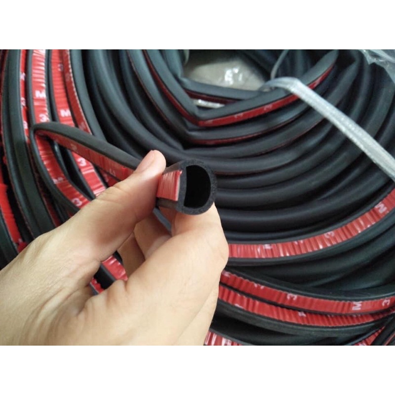Gioăng chữ D cao su chống ồn ô tô dán viền xe tránh bám bụi, va đập loại to 12mm