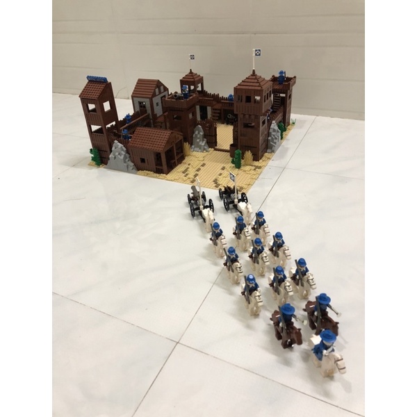 Lego sản phẩm doanh trại và quân lính cao bồi Miền Tây Hoang Dã - hàng Moc