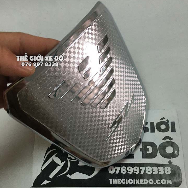 Ốp nắp xăng Sh 2020 - 2021 - 2022 xi mạ crom - phụ kiện đồ chơi trang trí xe Sh 125i và Sh 150i xi inox