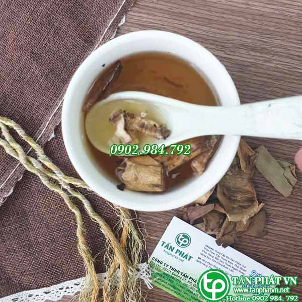 Náng hoa trắng khô