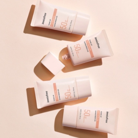 Kem Chống Nắng Nâng Tone, Kiềm Dầu Innisfree Tone Up No Sebum Sunscreen SPF50/PA+++ 50ml