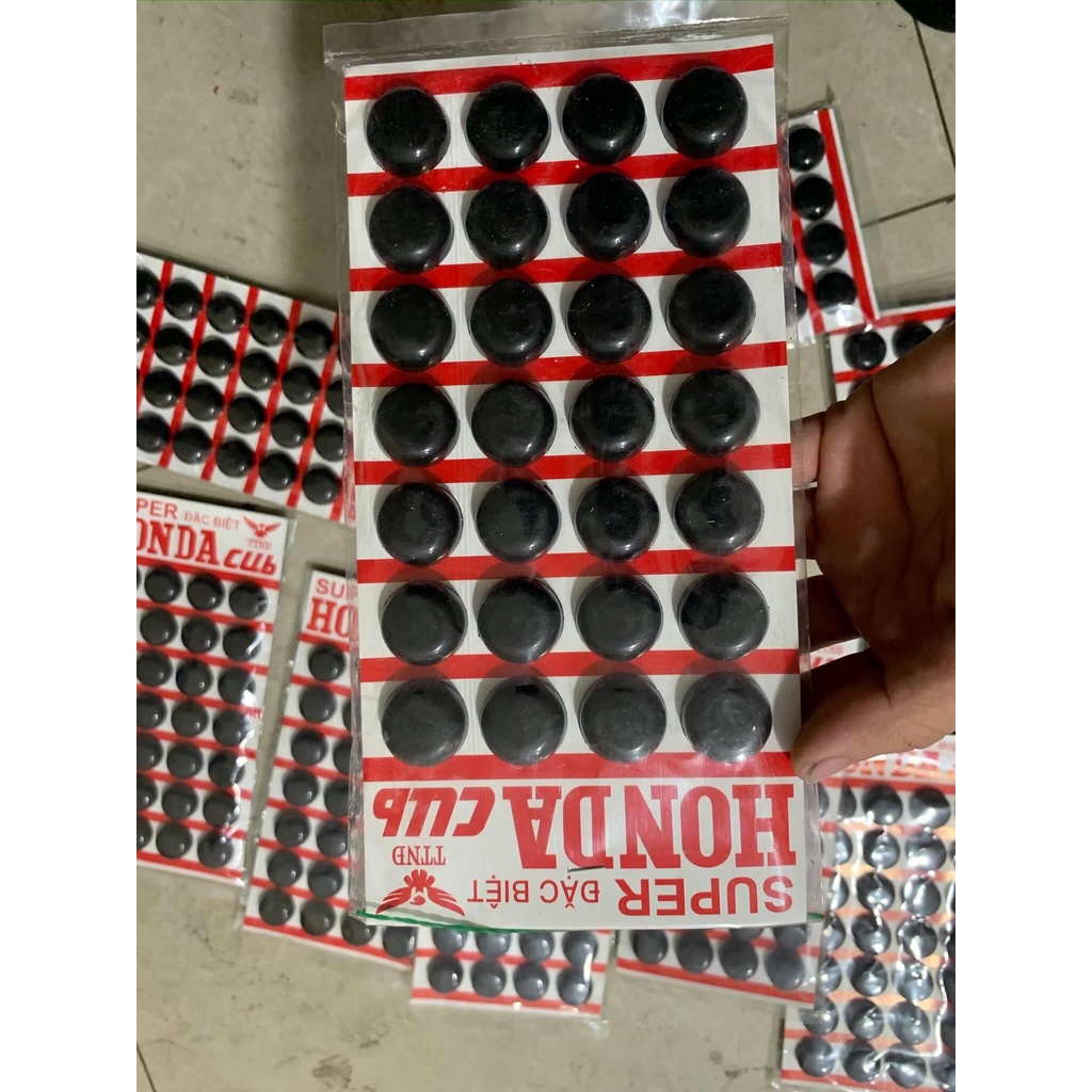 Nút bịt chân gương xe đream