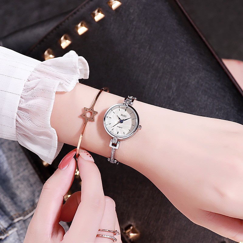 Đồng Hồ Nữ Thời Trang DZG Dây Kim Loại Kiểu Dáng Lắc Tay Sang Trọng | BigBuy360 - bigbuy360.vn
