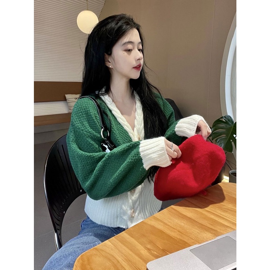 (ORDER) Áo len cardigan cổ V phối 2 màu xanh trắng nổi bật, bo thon eo style cá tính (hàng thu đông)
