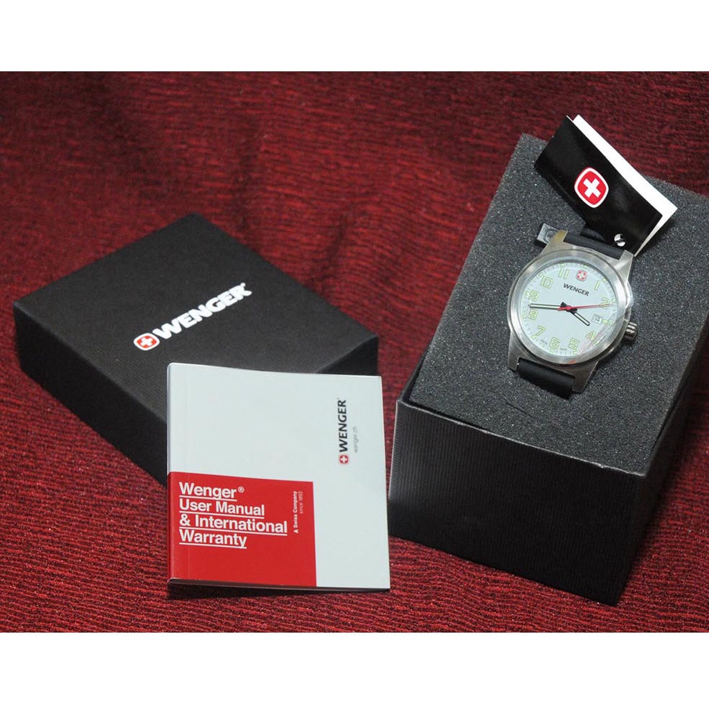 Bán đồng hồ  :  chính hiệu THỤY SỊ  - WENGER