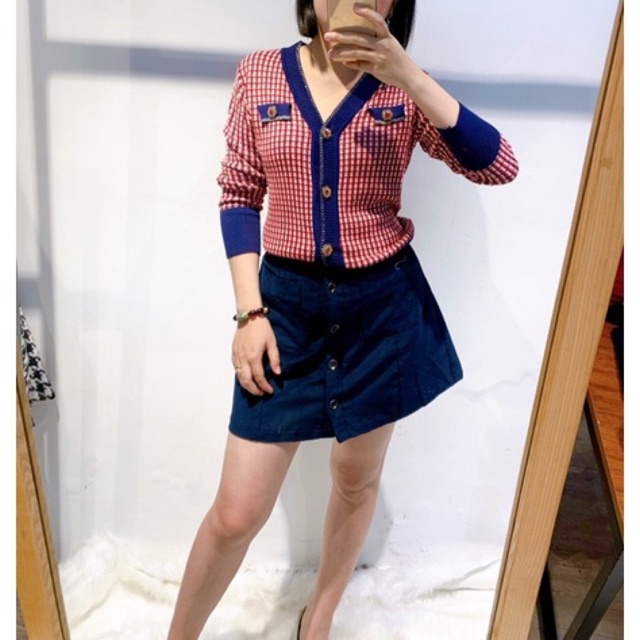 [ DEAL SL -20%] Áo len dày họa tiết phối cúc đá 2 màu A2921 Aholic
