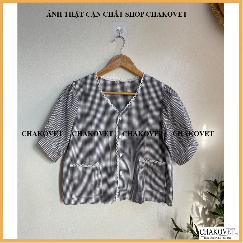 Áo sơ mi nữ ngắn tay đẹp kiểu kẻ CKA867, áo kiểu nữ cổ V viền ren 2 túi phong cách mới kiểu dáng hàn quốc Retro freesize | BigBuy360 - bigbuy360.vn