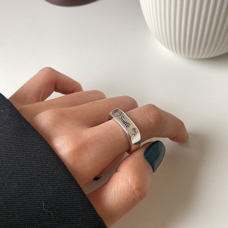 Nhẫn Hở Khắc Chữ Smile Phong Cách Hàn Quốc