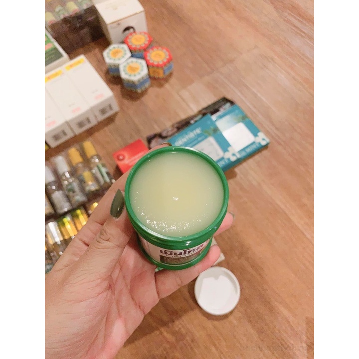 Dầu cù là Mentholatum