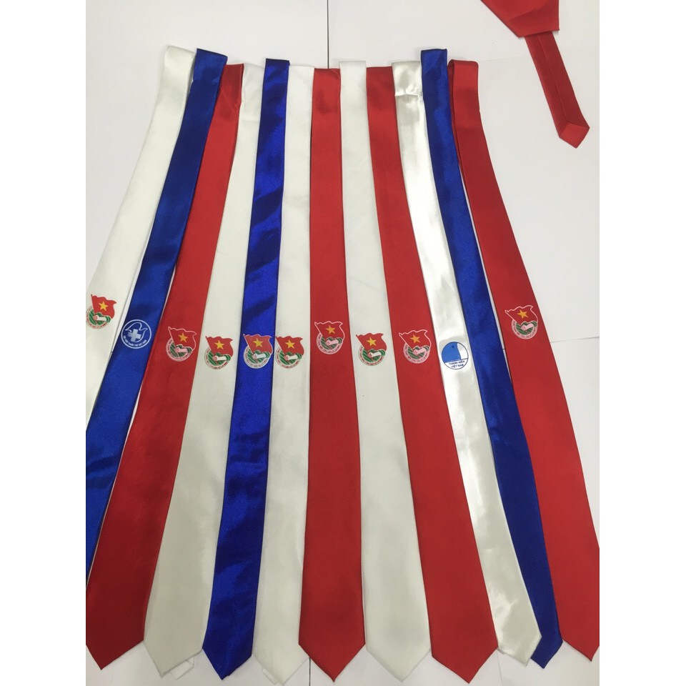 Cà vạt đoàn thanh niên