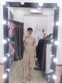 Váy bi xoắn eo