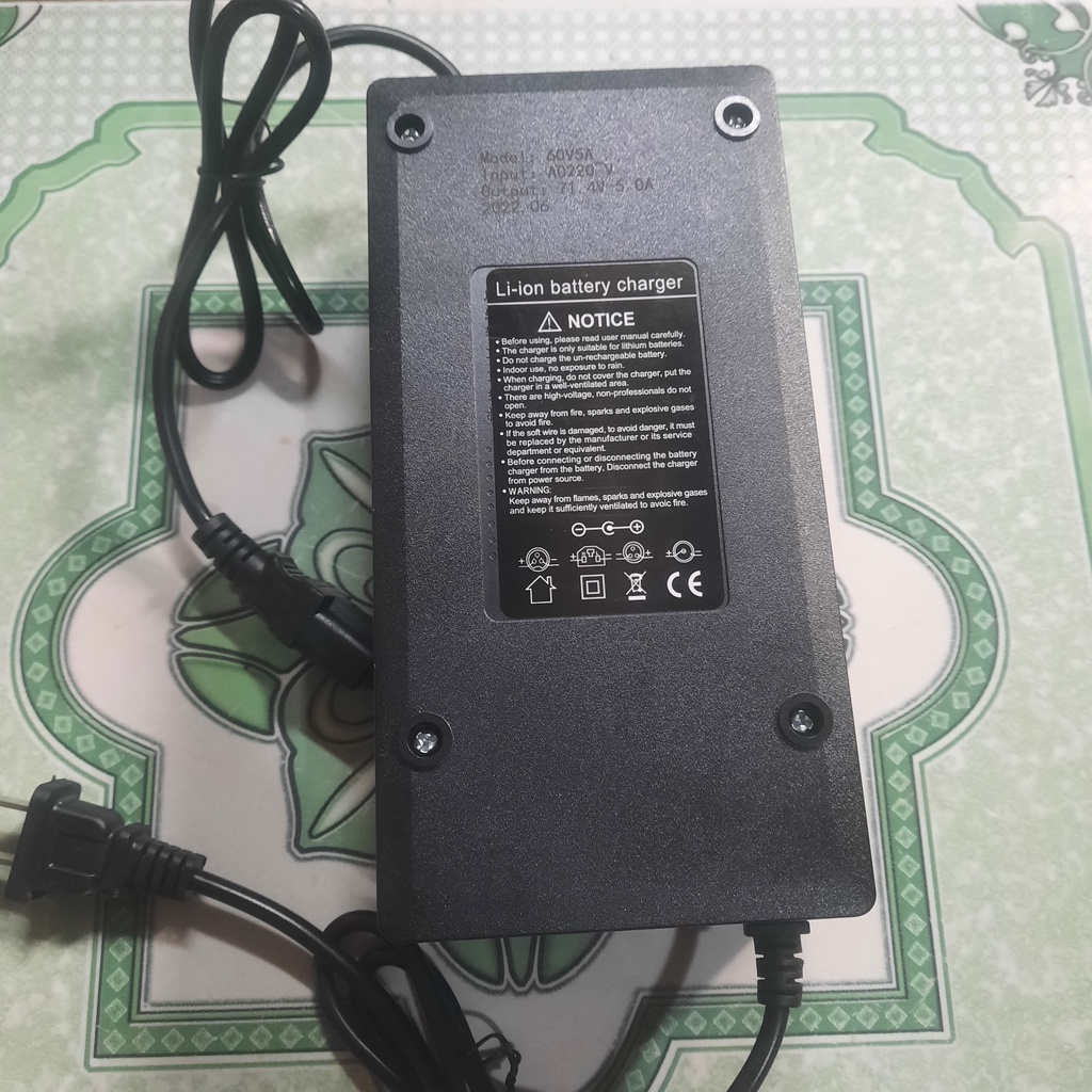 Sạc pin 71.4V 5A, sạc pin xe điện chuẩn sạc dùng cho pin 3.7V chế độ sạc CC - CV
