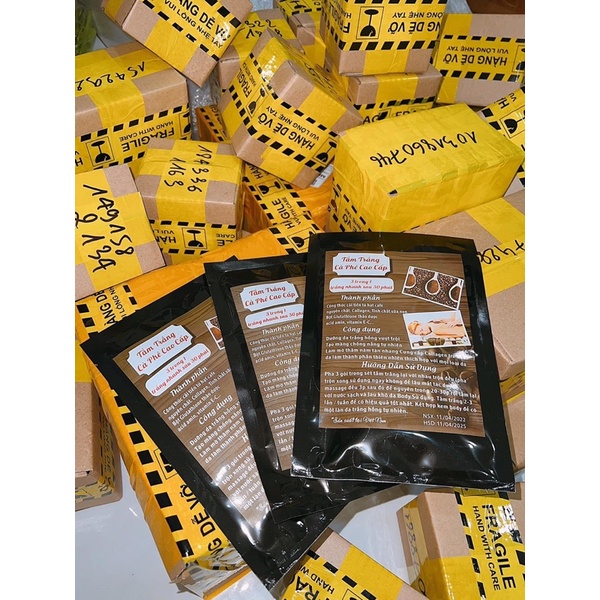 Sét tắm trắng cà phê cao cấp giúp dưỡng trắng da , sáng mịn da , cung cấp độ ẩm cho da