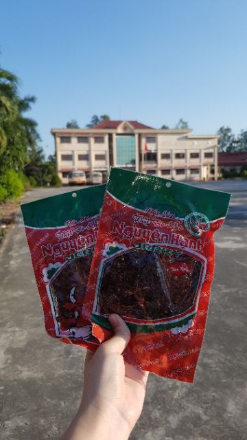 Thịt bò khô miếng.