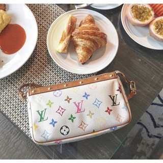 Túi Lv Pochette Viền Đinh