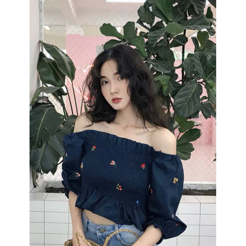 (Sẵn) Áo croptop rớt vai bèo nhún chỉ thêu hoa nhí