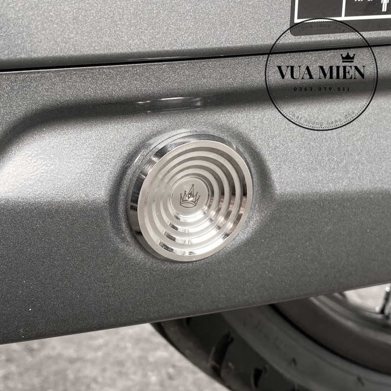 Nút che sên , nút chụp hộp sên, nắp cate inox 304 cho các dòng xe Hon, Ya (logo tuỳ đợt có đợt ko lấy ngẫu nhiê