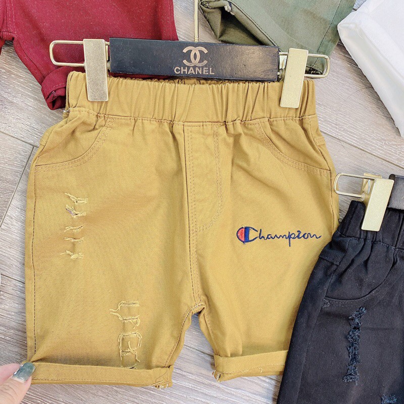 Quần đùi jean kaki rách,thêu chữ cho bé size 8-23kg