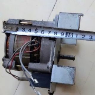 Motor giảm tốc AC 220v nhông sắt 200v/p (trục 8mm)
