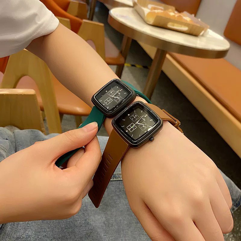 Đồng Hồ Nữ SC0TIE Dây Silicon Mềm Mại Đeo Êm Tay, Mặt Vuông Chạy 3 Kim Thiết Kế Nhiều Màu Trẻ Trung Dễ Phối Đồ