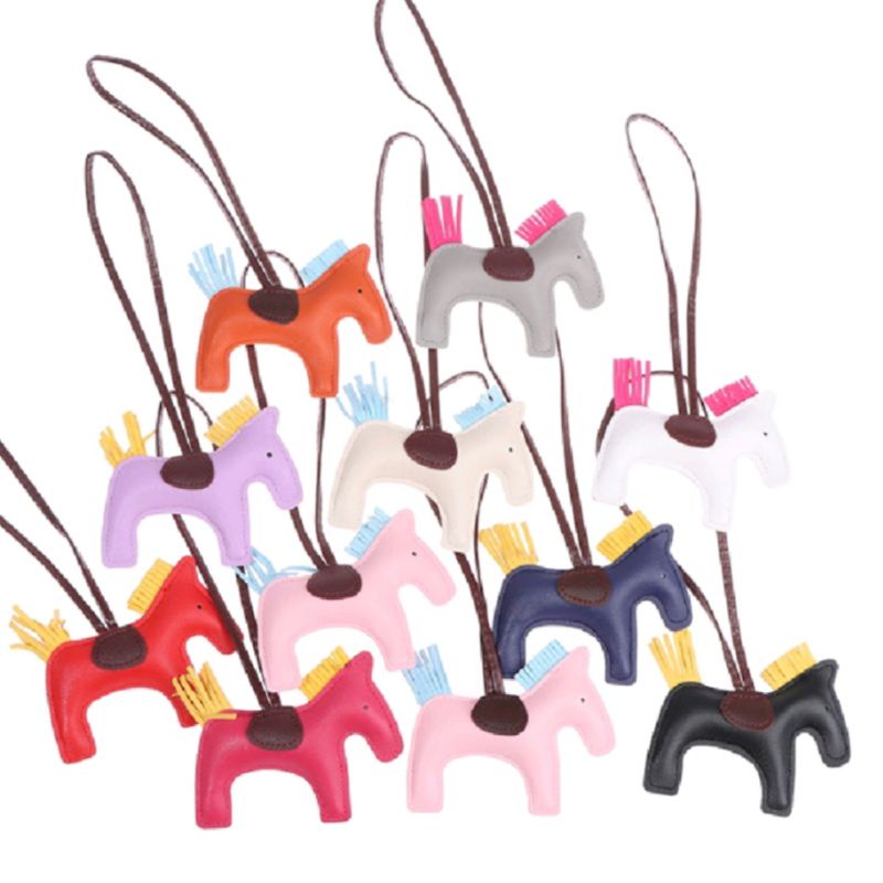 Charm ngựa , móc ngựa phụ kiện treo túi sách , gắn móc chìa khoá quà tặng
