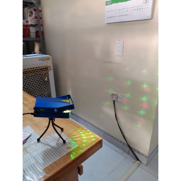 Đèn led Laser sân khấu vũ trường nháy theo nhạc. nháy laze theo nhạc