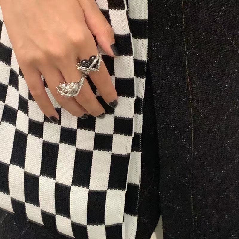 Nhẫn đeo tay kim loại tạo hình trái tim thời trang cho nữ