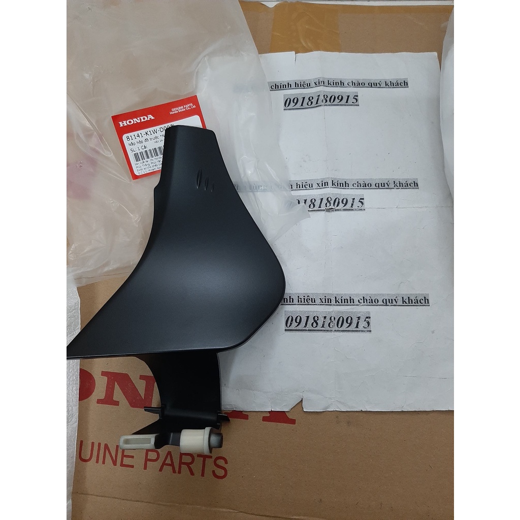 Nắp hộp đồ trước nắp cốp phụ phải sh 350 honda